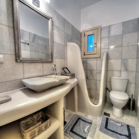Cymothoe Villas Piso Livadi
