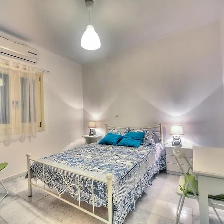 Villa Cymothoe Villas